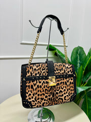 Borsa Leo
